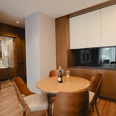 Lux * زلاتيبور